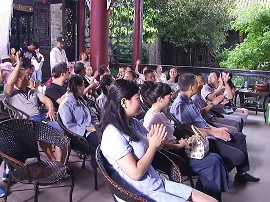 瞧啊，龍騰文化正在拍攝敘永縣城市形象宣傳片！