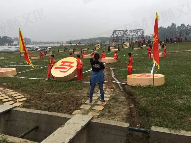 【城會(huì)玩】比鼓還要大的象棋見(jiàn)過(guò)沒(méi)？